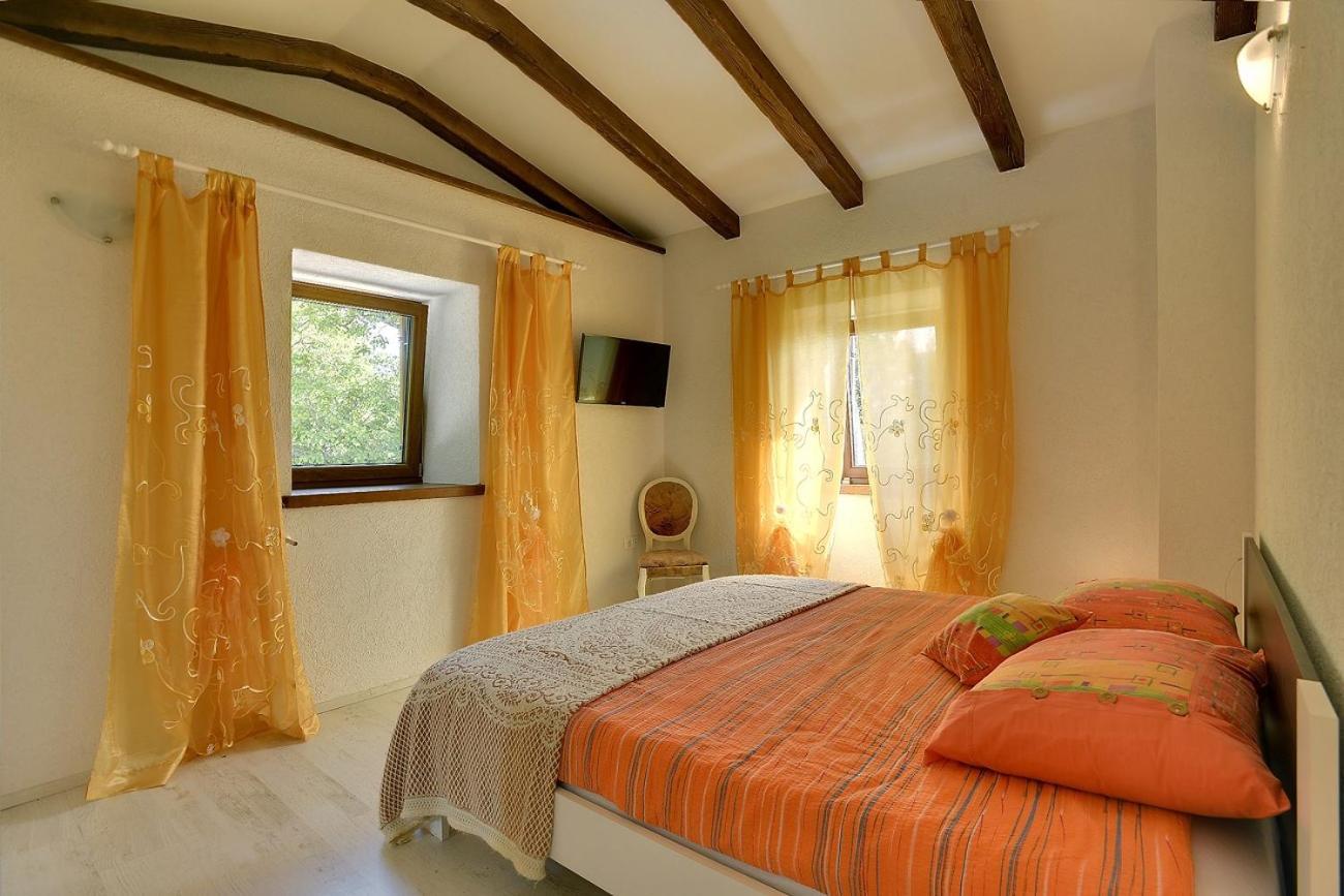 Villa Bella Lupoglav  Экстерьер фото