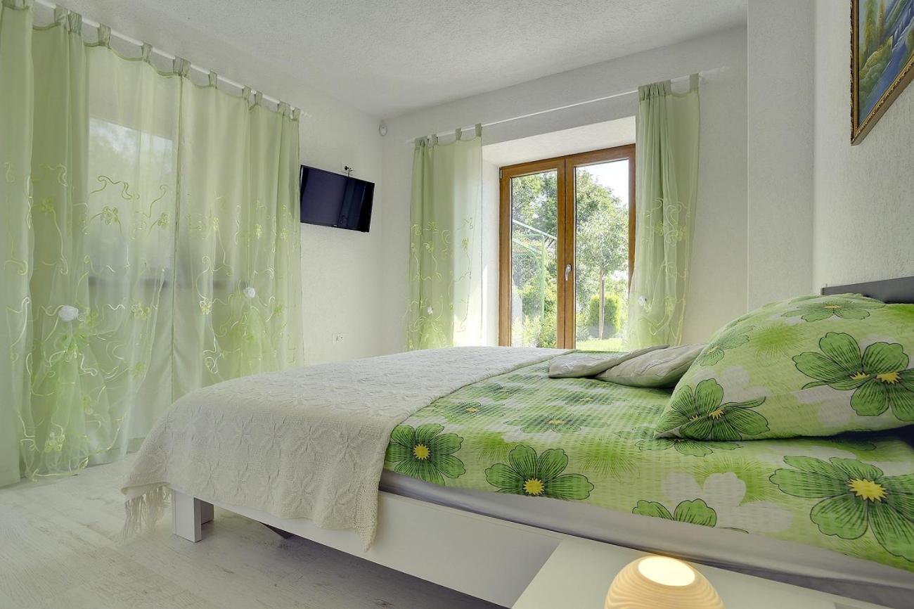 Villa Bella Lupoglav  Экстерьер фото